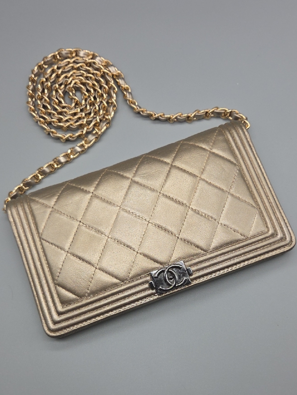 💛CHANEL Authentic Yen Gold Leather Wallet/Clutch💛